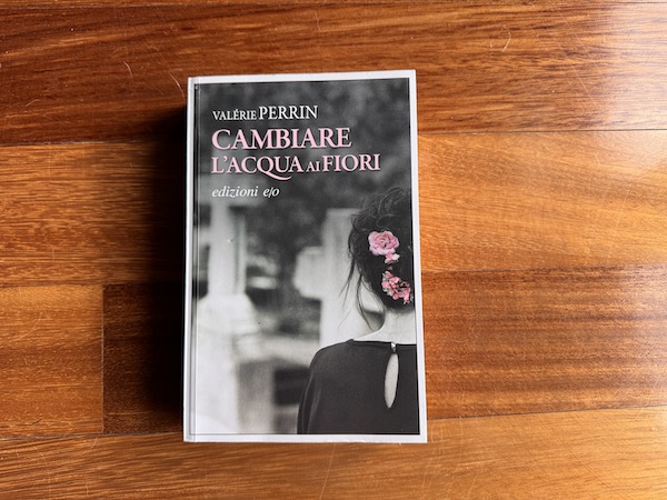 recensione cambiare l'acqua ai fiori